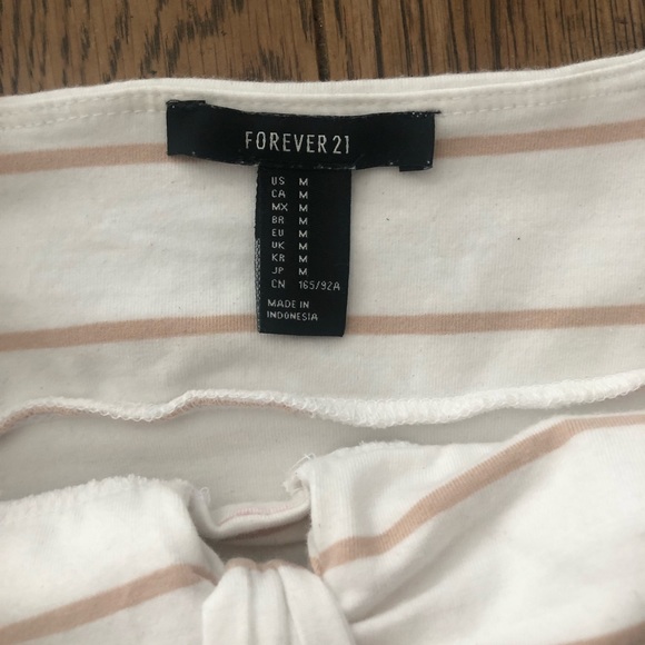 knotted crop top - Picture 3 of 3